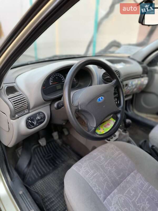 Хэтчбек ВАЗ / Lada 1119 Калина 2007 в Одессе