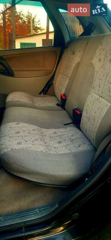 Хетчбек ВАЗ / Lada 1119 Калина 2010 в Олександрії