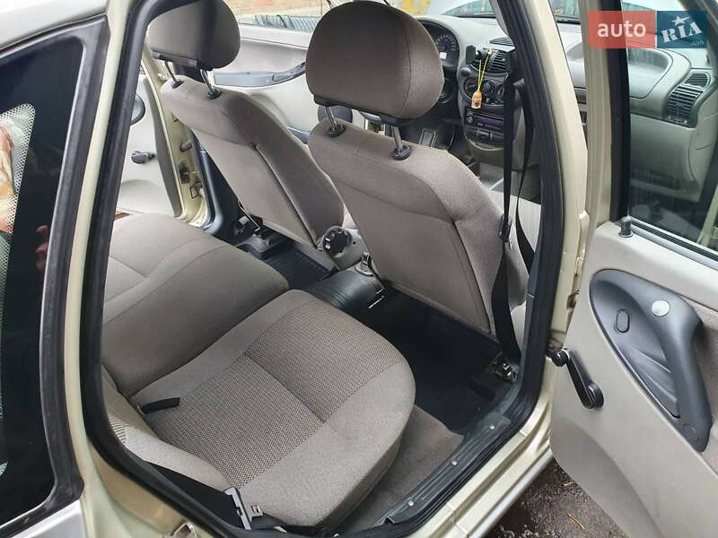 Хетчбек ВАЗ / Lada 1119 Калина 2009 в Запоріжжі фото 7 Хетчбек ВАЗ / Lada 1119 Калина 2009 в Запоріжжі