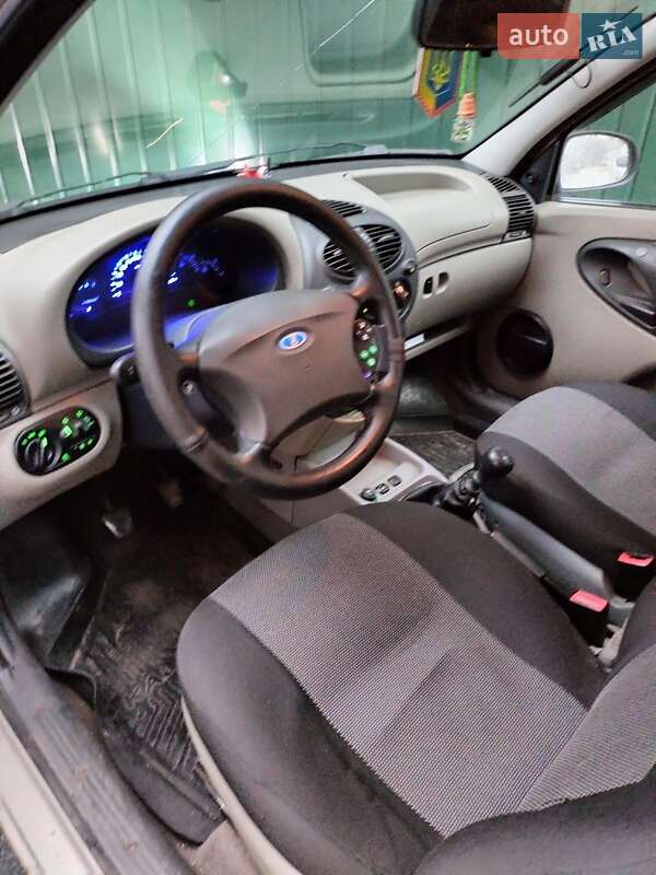 Хэтчбек ВАЗ / Lada 1119 Калина 2008 в Борисполе