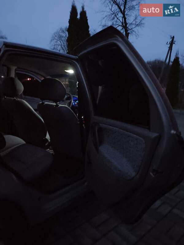 Хэтчбек ВАЗ / Lada 1119 Калина 2007 в Прилуках