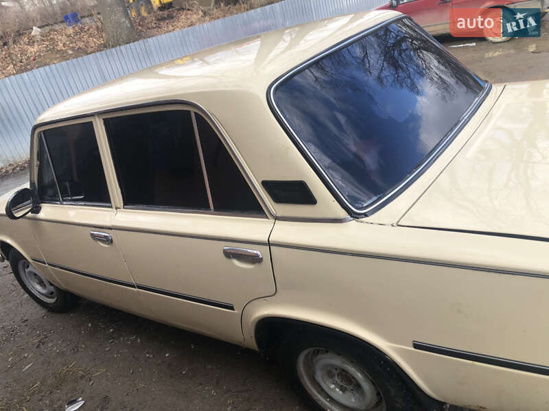 Седан ВАЗ / Lada 2101 1986 в Черновцах