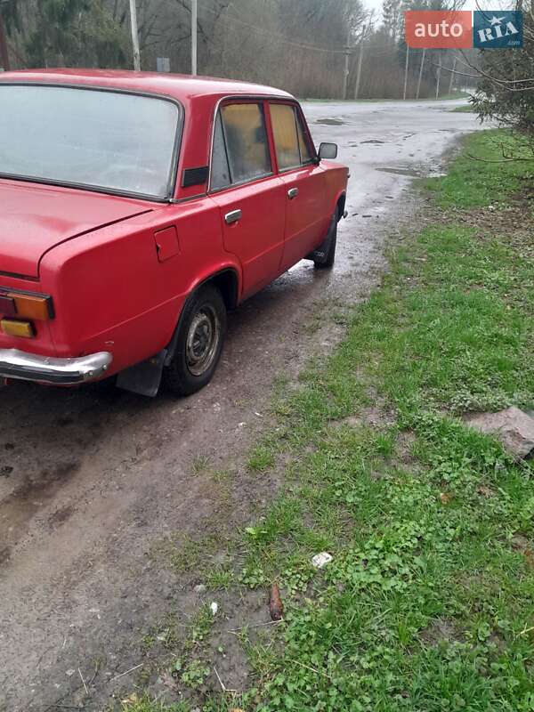 Хетчбек ВАЗ / Lada 2101 1983 в Хмільнику