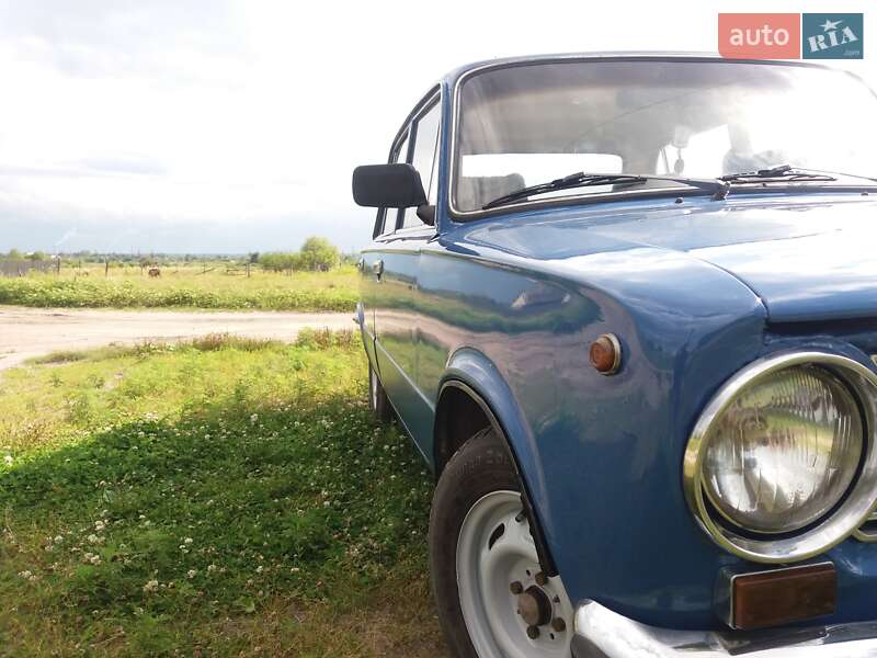Седан ВАЗ / Lada 2101 1983 в Змиеве