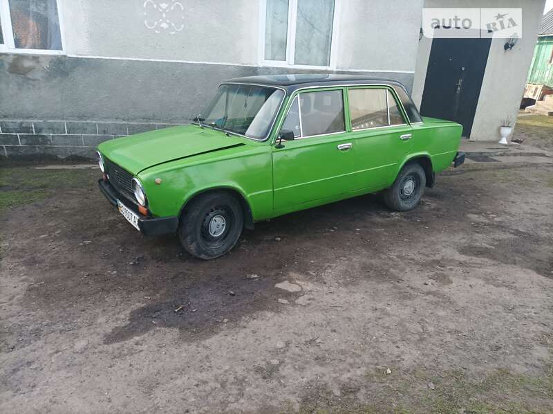 Седан ВАЗ / Lada 2101 1981 в Золочеве
