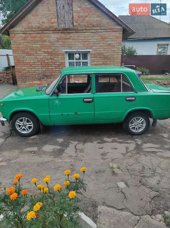 Седан ВАЗ / Lada 2101 1982 в Кропивницком фото 3 Седан ВАЗ / Lada 2101 1982 в Кропивницком
