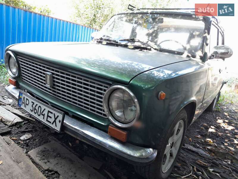 Седан ВАЗ / Lada 2101 1977 в Черновцах