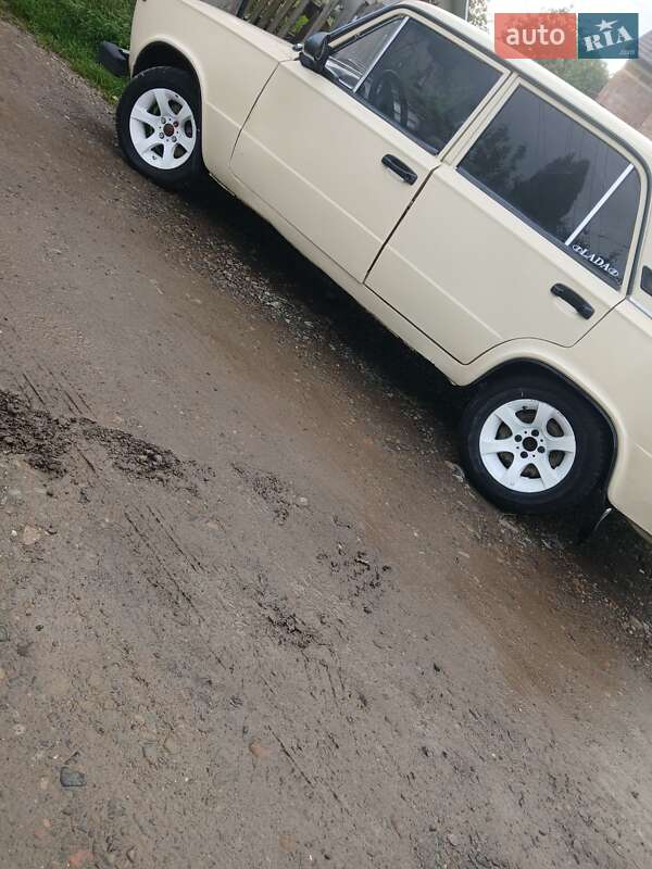 Седан ВАЗ / Lada 2101 1984 в Черновцах