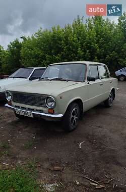 Седан ВАЗ 2101 1984 в Ромнах