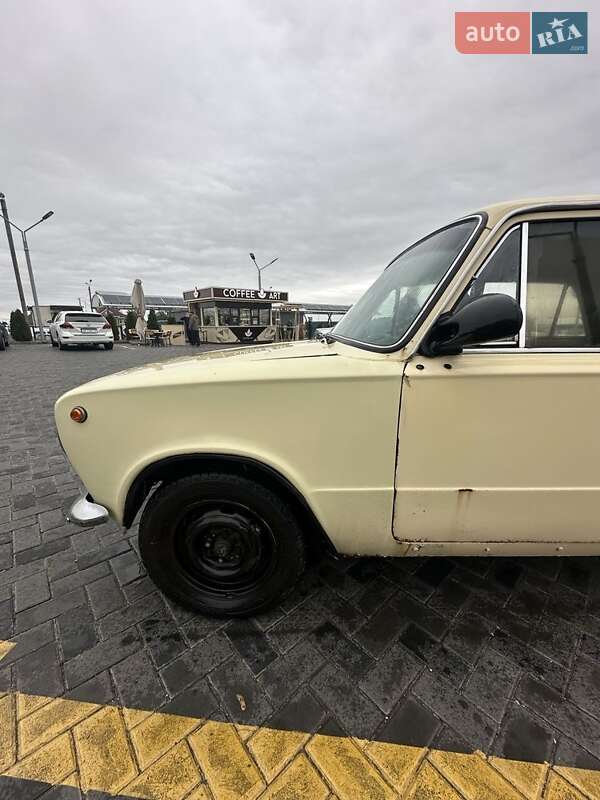 Седан ВАЗ / Lada 2101 1981 в Запорожье фото 10 Седан ВАЗ / Lada 2101 1981 в Запорожье