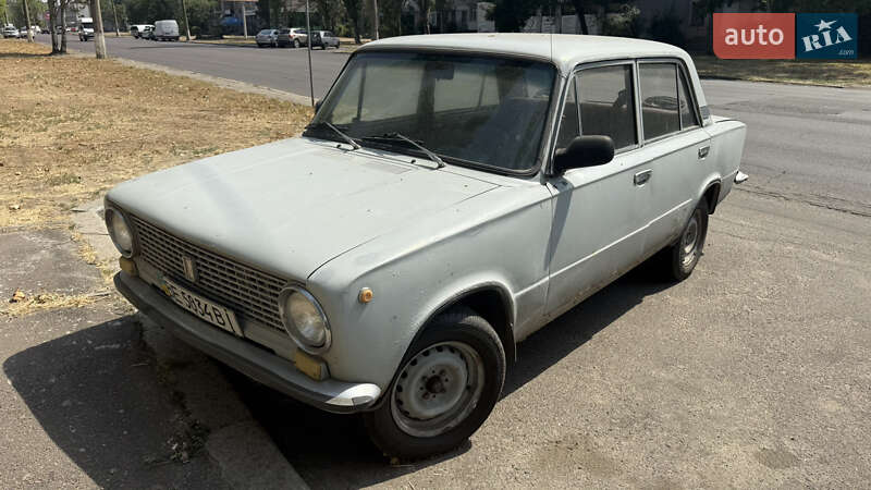 Седан ВАЗ 2101 1981 в  фото Седан ВАЗ 2101 1981 в