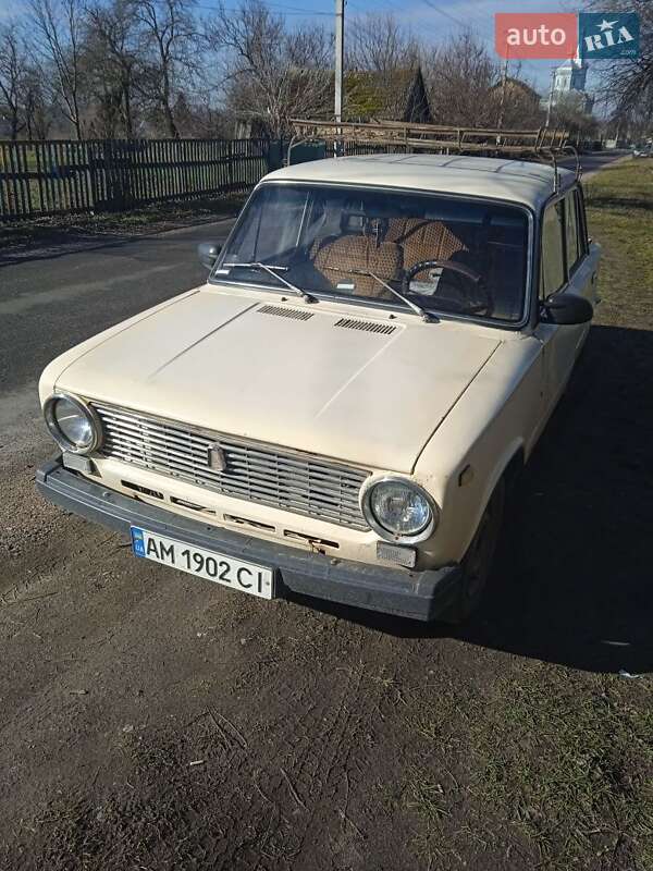 Седан ВАЗ / Lada 2101 1974 в Черняхові фото 7 Седан ВАЗ / Lada 2101 1974 в Черняхові