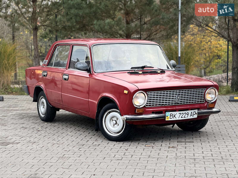 Седан ВАЗ / Lada 2101 1984 в Рівному фото 2 Седан ВАЗ / Lada 2101 1984 в Рівному