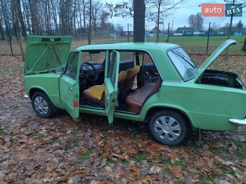 Седан ВАЗ / Lada 2101 1980 в Клевани