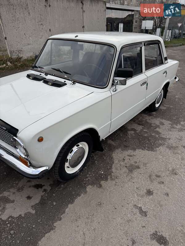 Седан ВАЗ / Lada 2101 1986 в Хмельницком