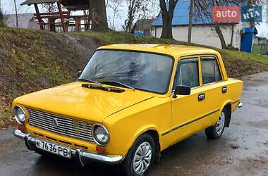 Седан ВАЗ 2101 1977 в Остроге