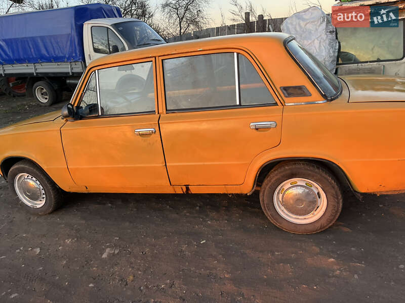 Седан ВАЗ / Lada 2101 1982 в Обухове фото 5 Седан ВАЗ / Lada 2101 1982 в Обухове