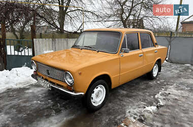 Седан ВАЗ 2101 1981 в Ромнах