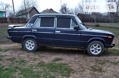 Седан ВАЗ / Lada 2103 1984 в Черновцах