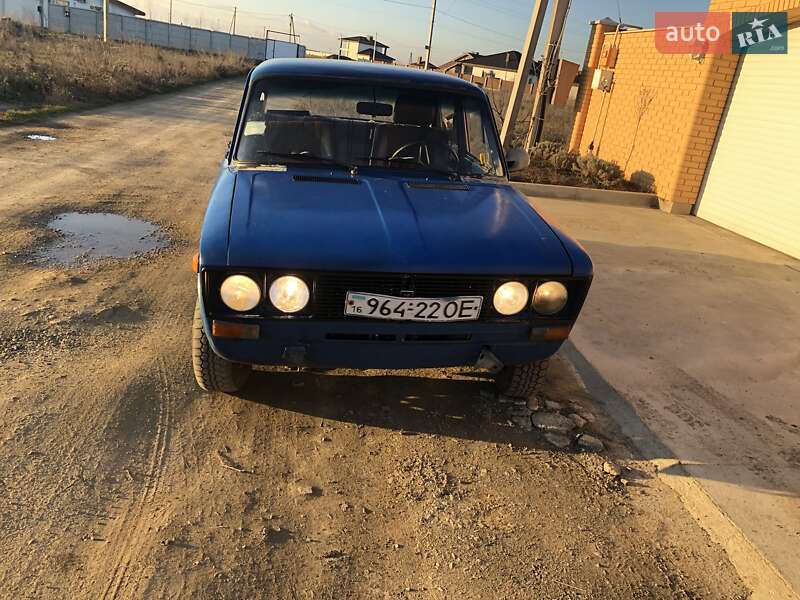 Седан ВАЗ / Lada 2103 1983 в Черноморске