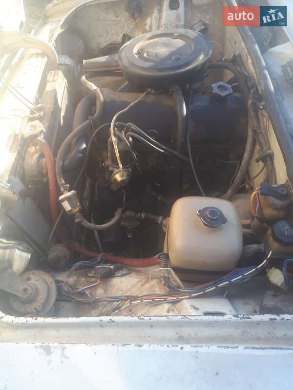 Седан ВАЗ / Lada 2103 1975 в Черновцах