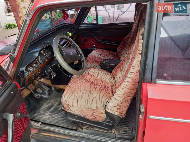 Седан ВАЗ / Lada 2103 1977 в Верхнеднепровске фото 6 Седан ВАЗ / Lada 2103 1977 в Верхнеднепровске