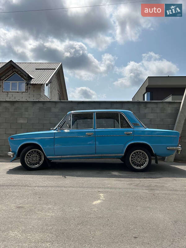 Седан ВАЗ / Lada 2103 1980 в Чернігові