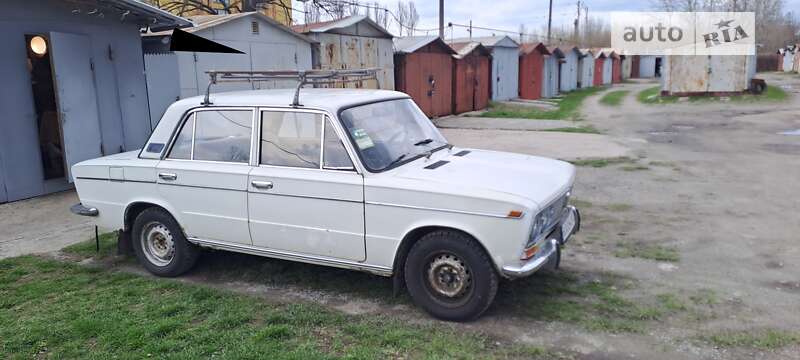 Седан ВАЗ / Lada 2103 1982 в Киеве