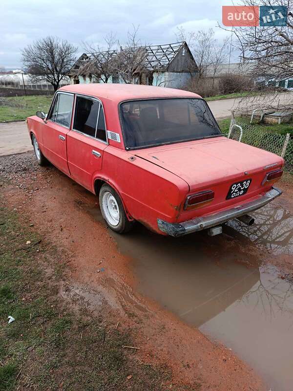 Седан ВАЗ / Lada 2103 1977 в Овидиополе