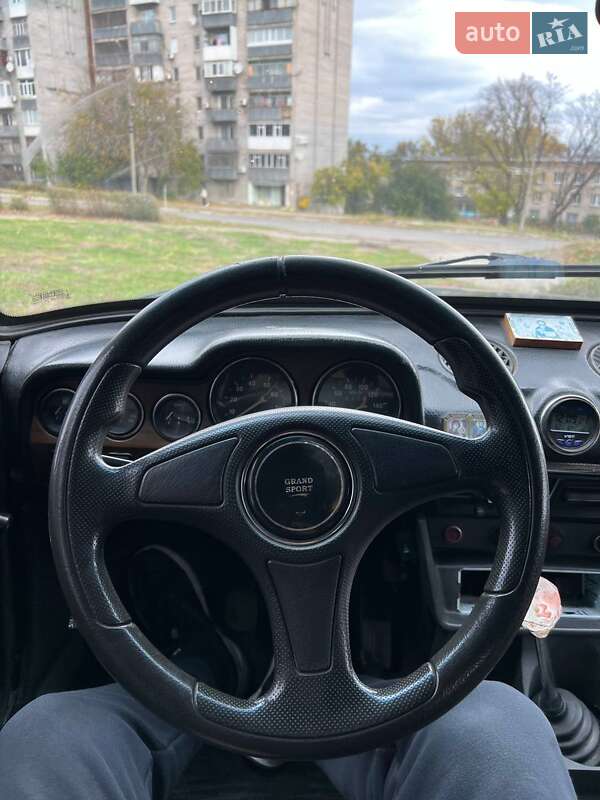 Седан ВАЗ / Lada 2103 1983 в Каменском