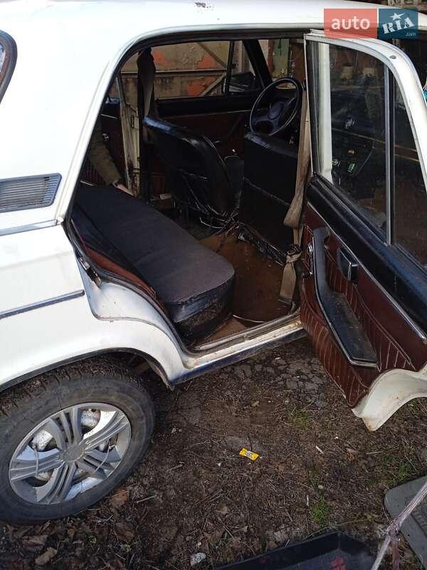 Седан ВАЗ / Lada 2103 1982 в Кропивницком