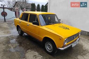 Седан ВАЗ / Lada 2103 1978 в Чернівцях