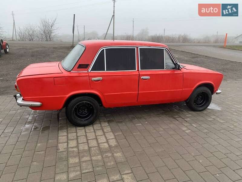 Седан ВАЗ / Lada 2103 1980 в Львове