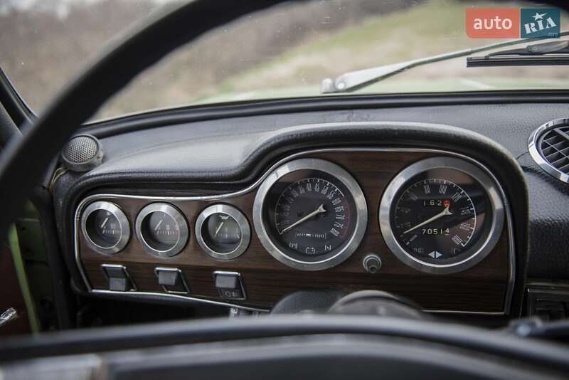 Седан ВАЗ / Lada 2103 1982 в Днепре