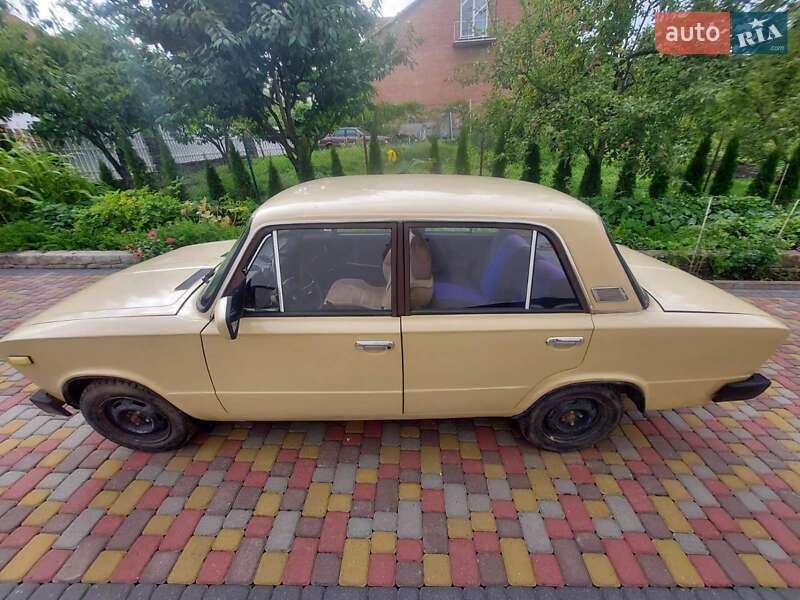 Седан ВАЗ / Lada 2103 1973 в Новом Роздоле