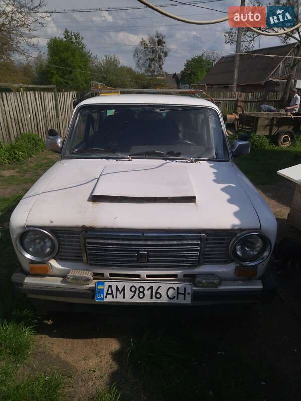 Седан ВАЗ / Lada 2103 1979 в Житомире фото 2 Седан ВАЗ / Lada 2103 1979 в Житомире