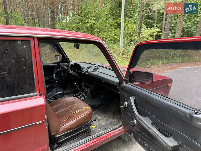 Седан ВАЗ / Lada 2103 1974 в Славуте