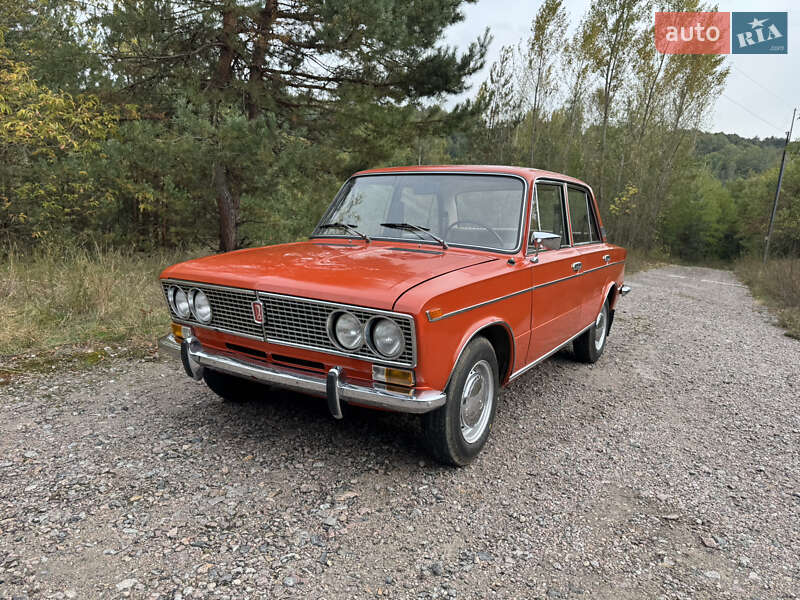 Седан ВАЗ 2103 1982 в 
