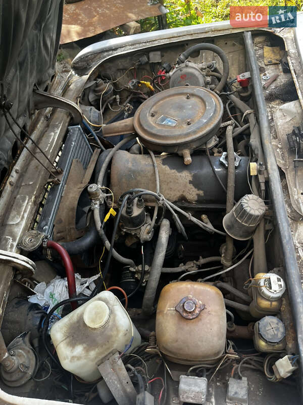 Седан ВАЗ / Lada 2103 1983 в Киеве