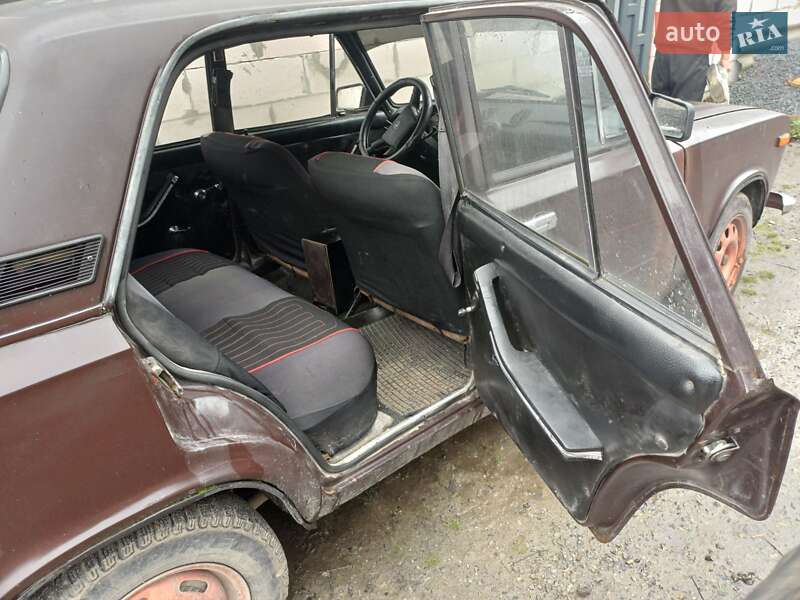 Седан ВАЗ / Lada 2103 1980 в Буске