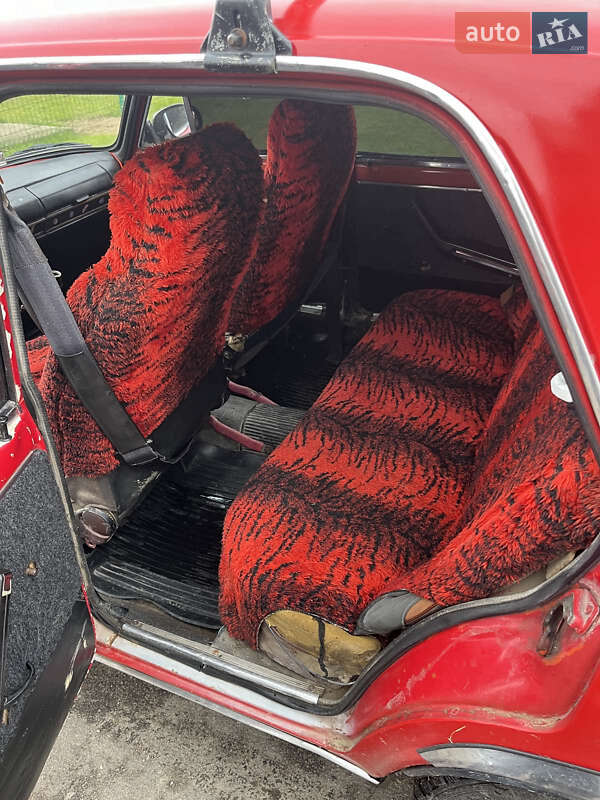 Седан ВАЗ / Lada 2103 1982 в Бориславі
