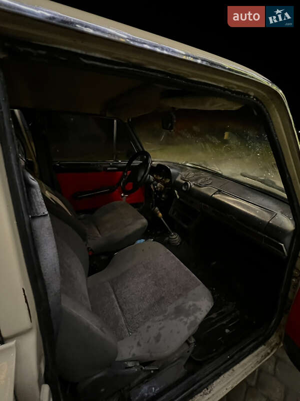 Седан ВАЗ / Lada 2103 1985 в Бережанах фото 12 Седан ВАЗ / Lada 2103 1985 в Бережанах
