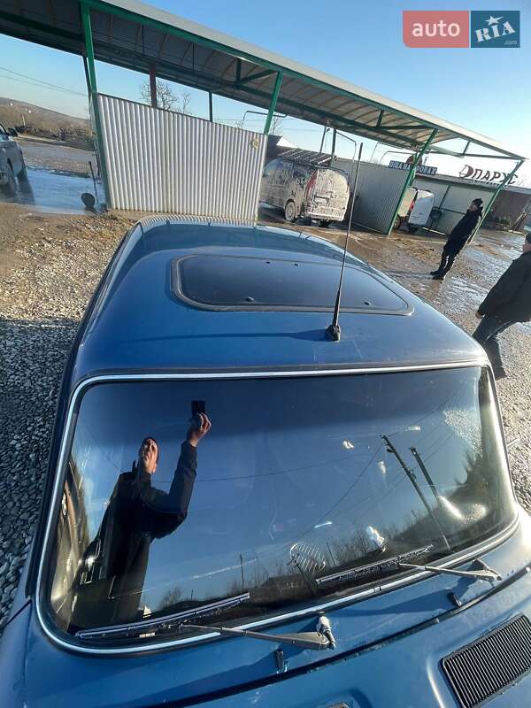 Седан ВАЗ / Lada 2103 1985 в Чернівцях