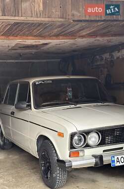 Седан ВАЗ 2103 1981 в Мукачево