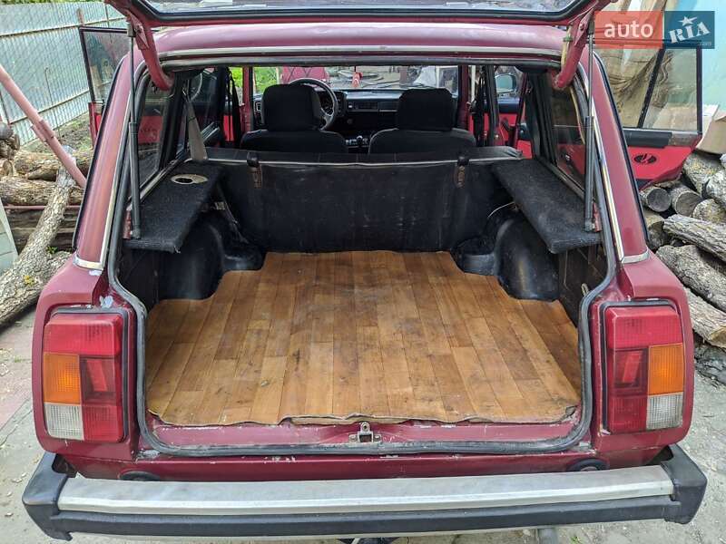 Универсал ВАЗ / Lada 2104 1993 в Могилев-Подольске