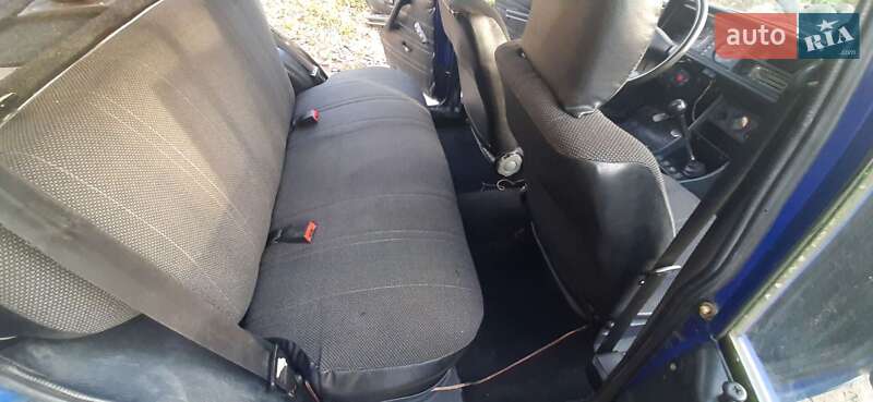 Универсал ВАЗ / Lada 2104 2004 в Чопе