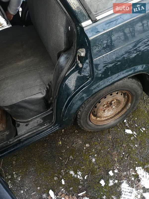 Универсал ВАЗ / Lada 2104 2005 в Городке