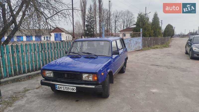Універсал ВАЗ / Lada 2104 2005 в Ємільчиному