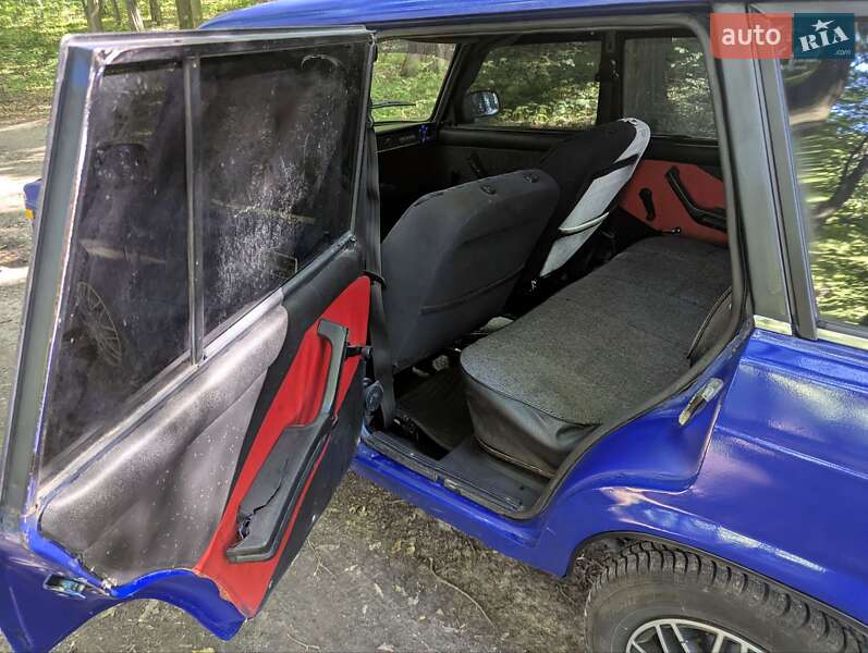 Универсал ВАЗ / Lada 2104 2001 в Почаеве