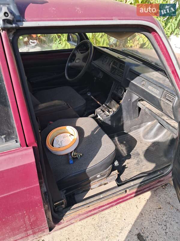 Универсал ВАЗ / Lada 2104 2001 в Днепре фото 7 Универсал ВАЗ / Lada 2104 2001 в Днепре